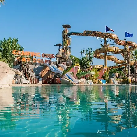 & Cap Soleil مكان تخييم