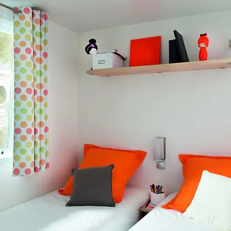 & Cap Soleil Kemping Vias